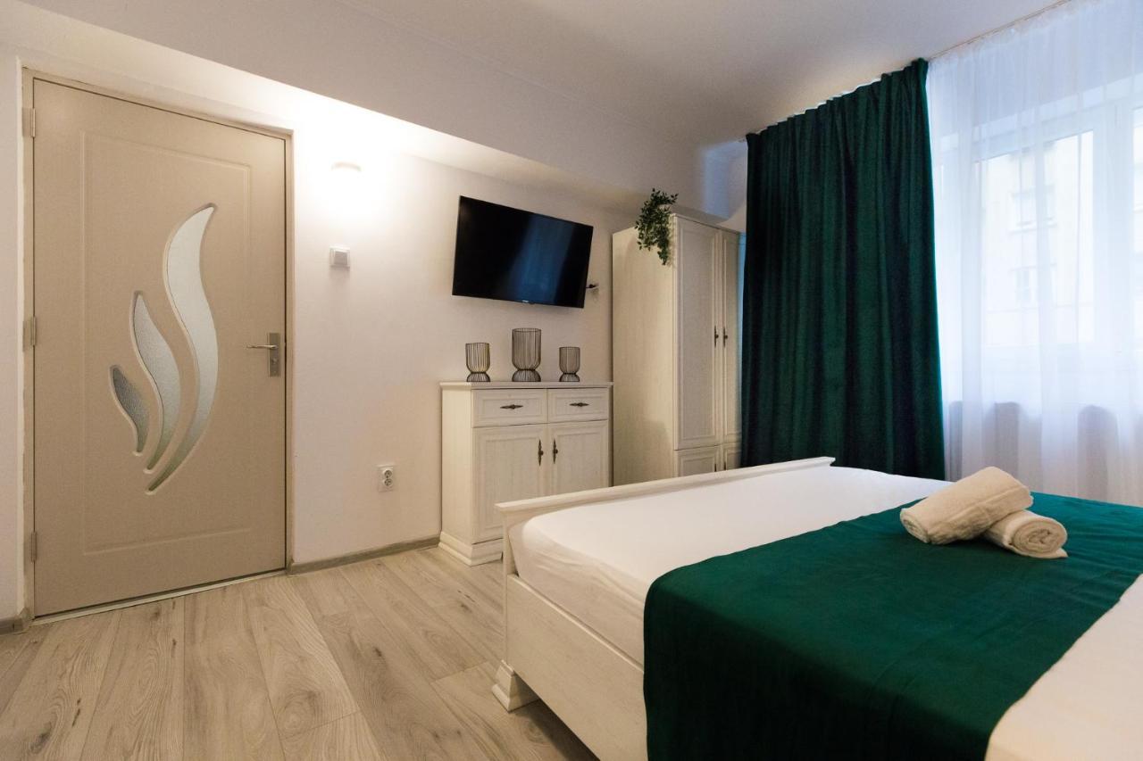 Best Room Букурещ Екстериор снимка